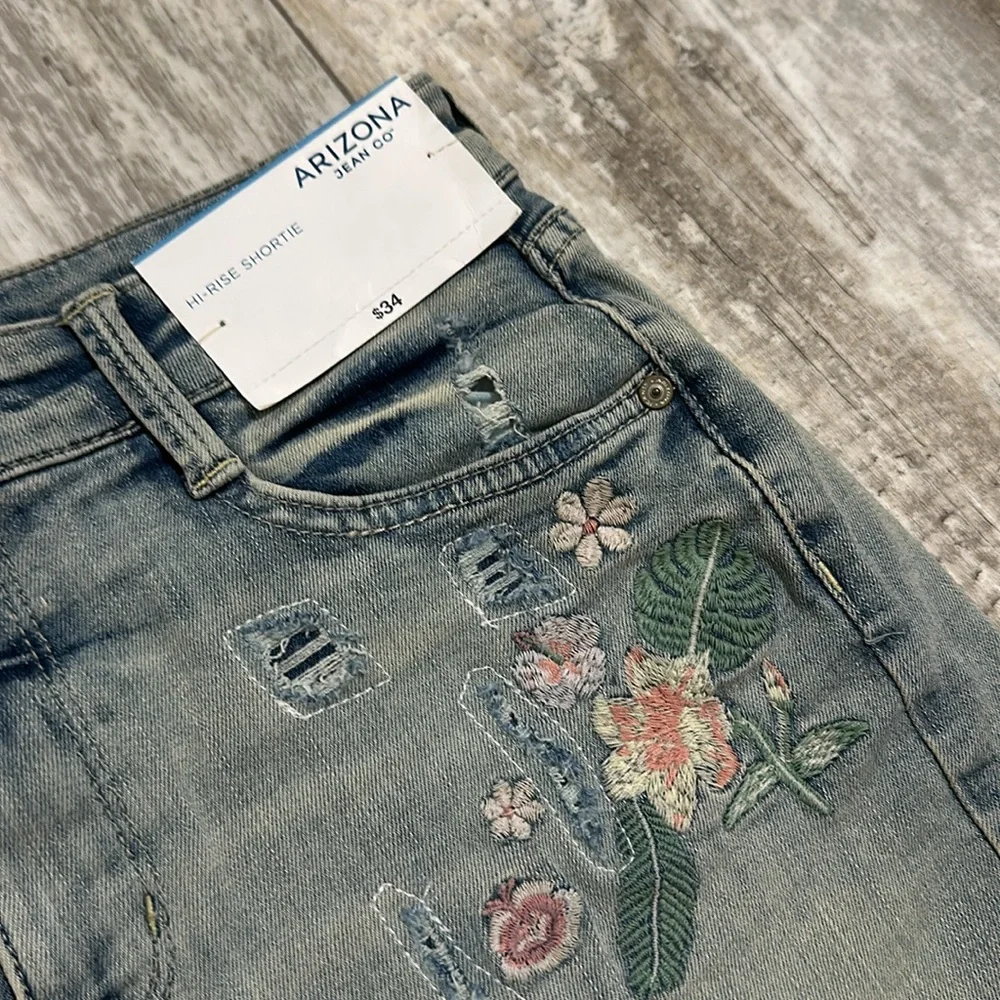 Arizona Jean Co Hi-Rise Shortie embroidered jean shorts